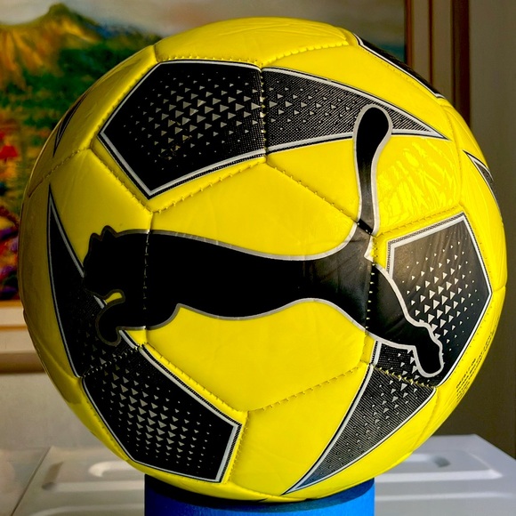 Puma soccer ball size 5 - Picture 6 of 6